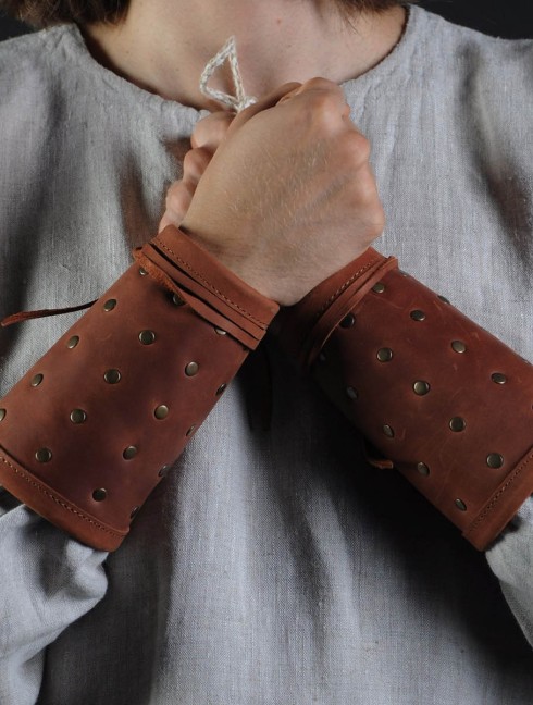 ROBIN HOOD LEATHER BRACERS Arms