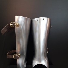 14TH - 16TH STYLE HALF GREAVES MADE OF STEEL  image-1