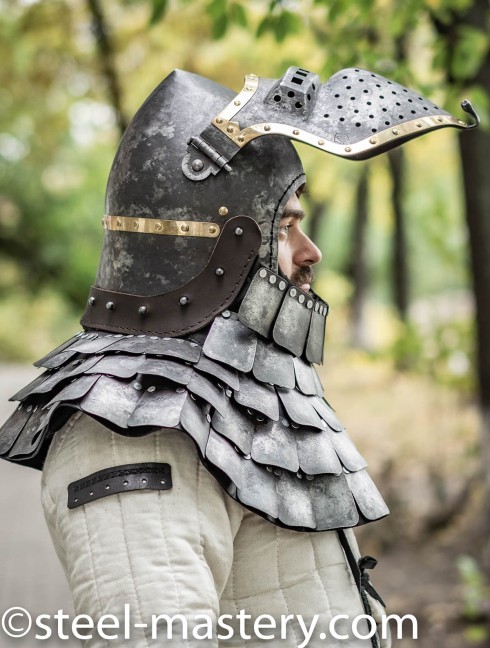 BATTLE-READY SCALE AVENTAIL Casques