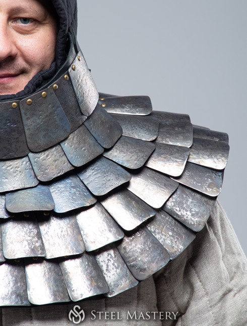 BATTLE-READY SCALE AVENTAIL Casques
