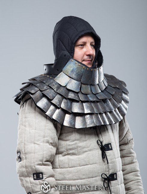 BATTLE-READY SCALE AVENTAIL Helme