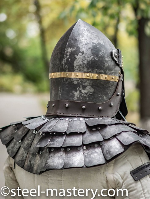 BATTLE-READY SCALE AVENTAIL Helme