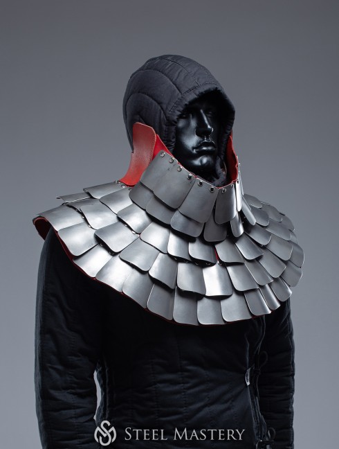 BATTLE-READY SCALE AVENTAIL Helme