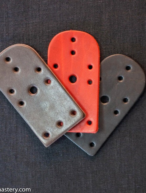 Leather lamellar plates, 10 holes (100 pieces in the set) Pezzi lamellari