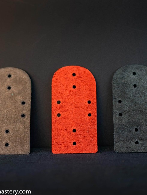 Leather lamellar plates, 8 holes (100 pieces in the set) Lamellar plates