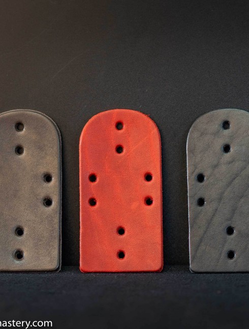 Leather lamellar plates, 8 holes (100 pieces in the set) Lamellar plates