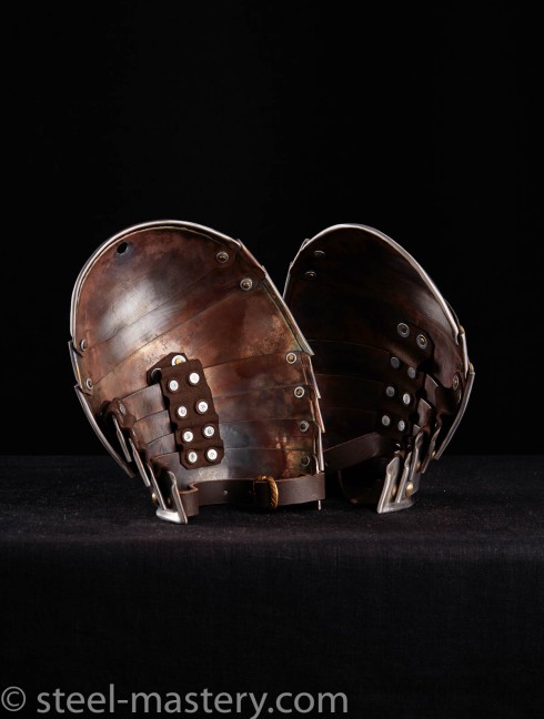 LANDSKNECHT PLATE SPAULDERS