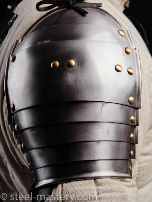 LANDSKNECHT PLATE SPAULDERS