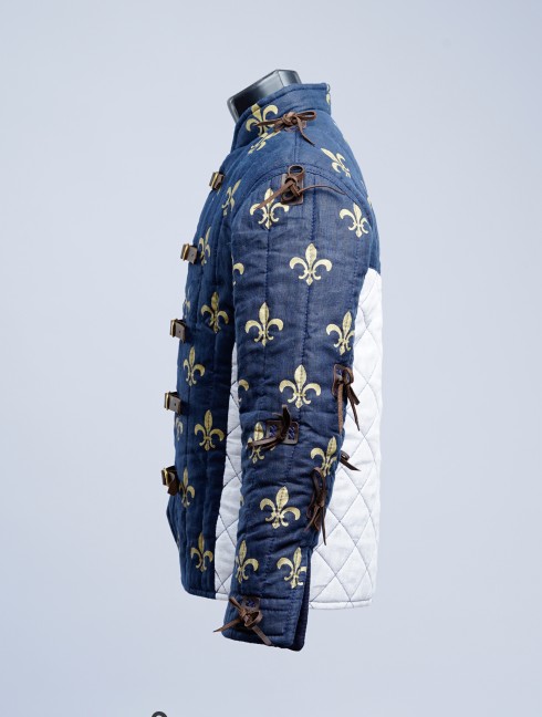 MEDIEVAL STYLE JACKET 