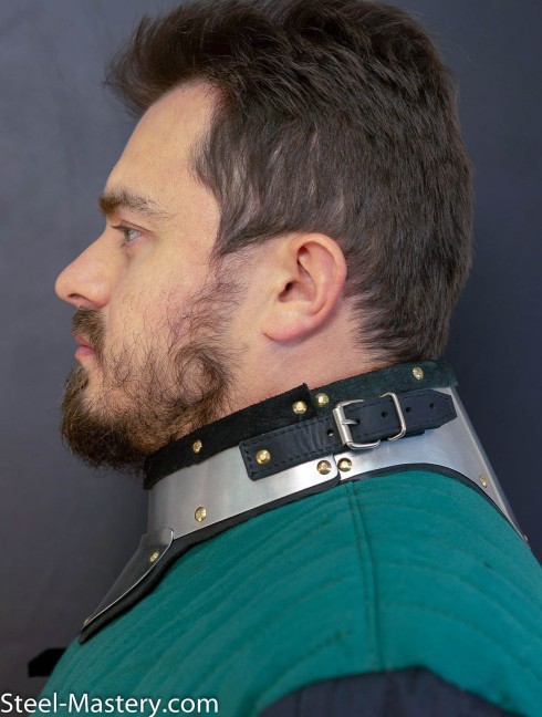 SCA GORGET Cuirasses, breastplates and gorgets