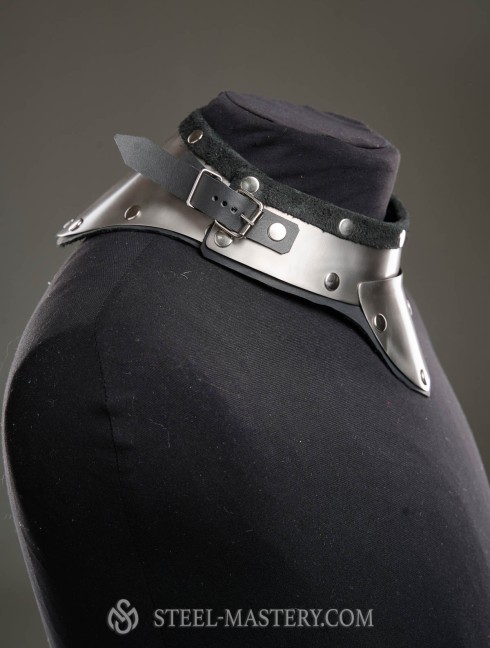 SCA GORGET Cuirasses, breastplates and gorgets