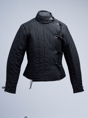 BLACK FENCING JACKET   Gambeson