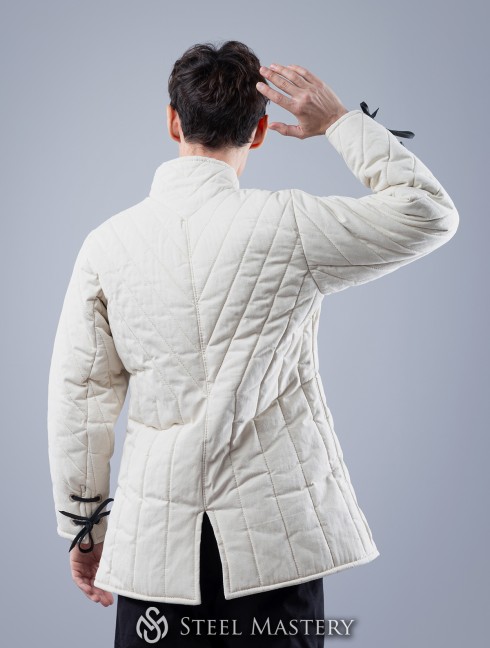 TRADITIONAL GAMBESON  Gambesón.