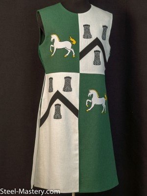 QUARTER COLORED TABARD WITH HORSES AND TOWERS