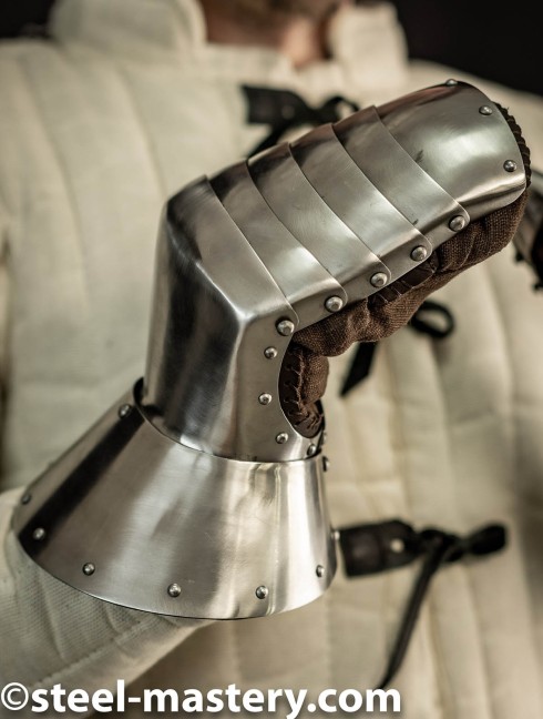 BATTLE PLATE GAUNTLETS Finger- und Panzerhandschuhe aus Metall