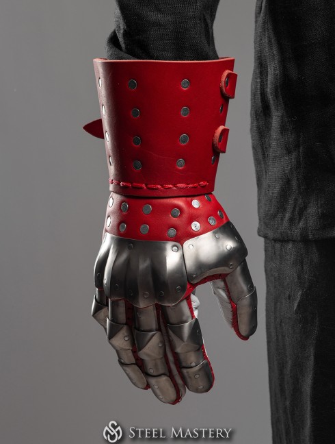 Visby brigandine gloves Brigantinenhandschuhe und -Fäustlinge