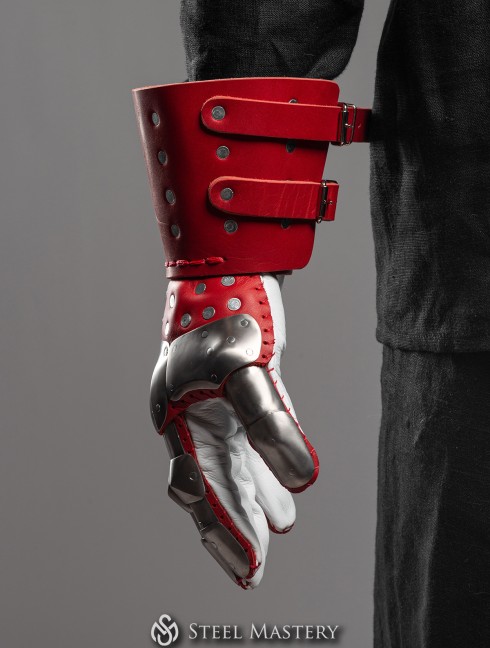Visby brigandine gloves Gantelets et mitaines de brigandine