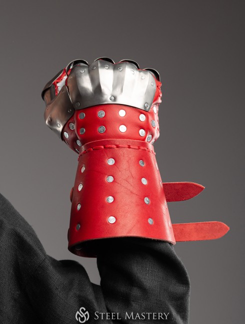 Visby brigandine gloves Guanteletes y manoplas de brigandina