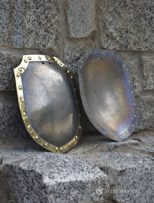 Leaf shoulders  Spalières