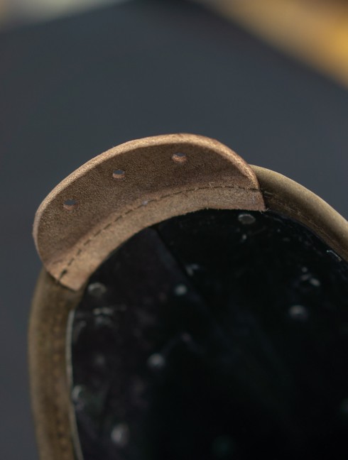 BROWN LEATHER PROTECTION OF UPPER PART OF ARM 