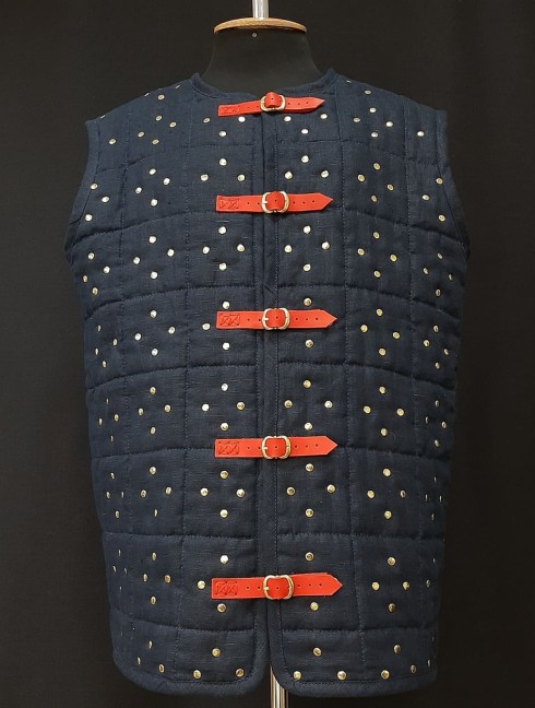 Fake brigandine – gambeson with rivets Gambesón.