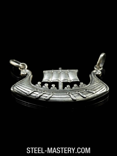 Viking ship pendant Vikings outfits