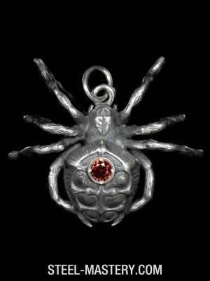 Gothic spider necklace