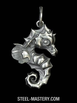 Seahorse  (sea dregon) pendant