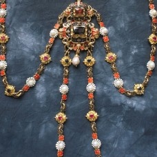 Jewelry set from the portrait of Elisabeth of Austria image-1