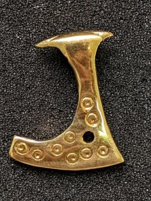 Axe pendant warrior's amulet. North slavs (10-11th cc) Accessori