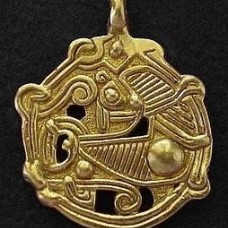Zoomorphic Viking pendant, Scandinavia (10th century) image-1