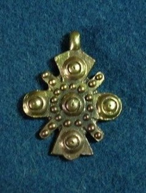 Small Zgarda pendant 