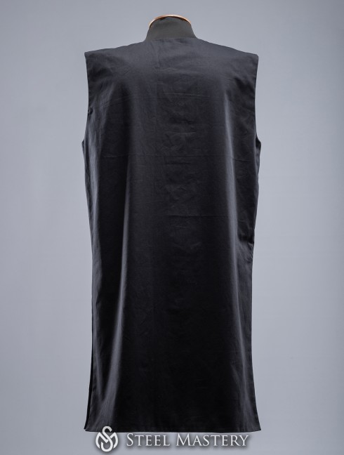 Tabard with swords and lion Divise