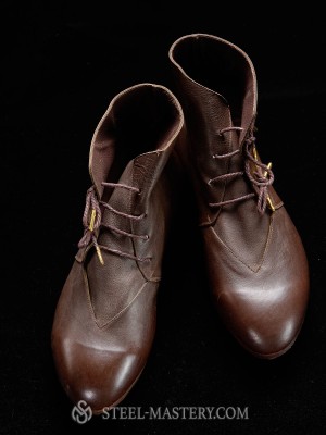 High boots with front lacing, 14th century Foot