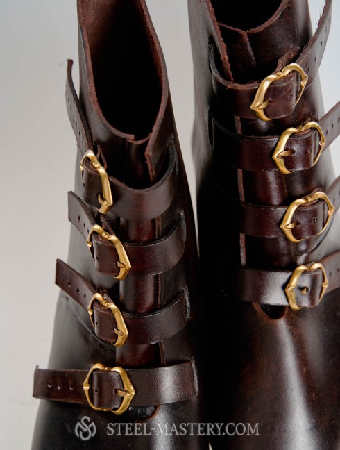 High boots with buckles, 15th century Foot