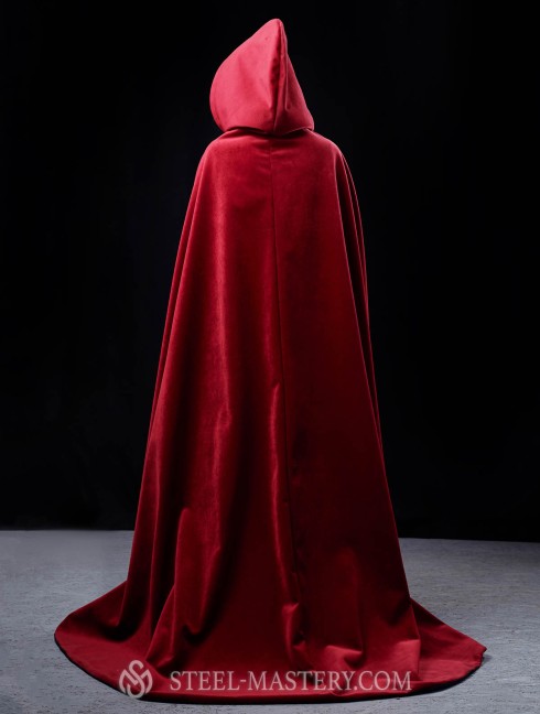 Medieval cape with hood  Mantelli e mantelline