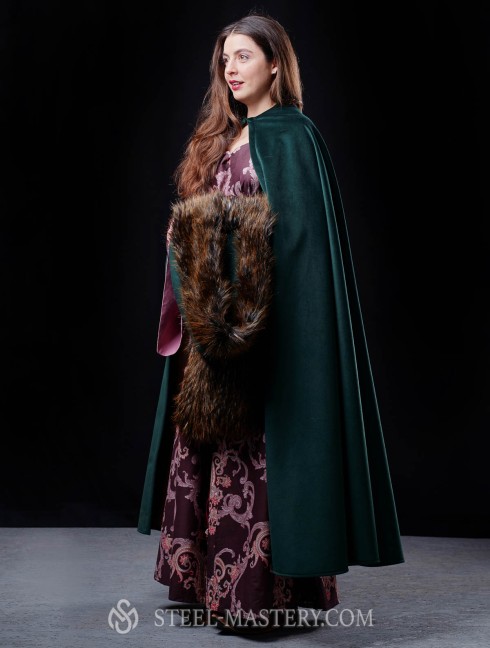 Medieval  Umhänge und Capes