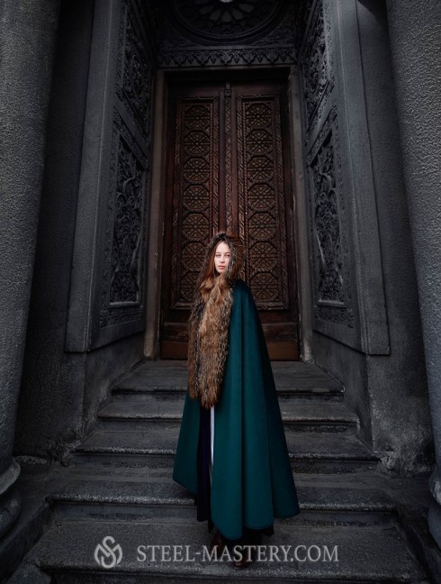 Medieval  Umhänge und Capes