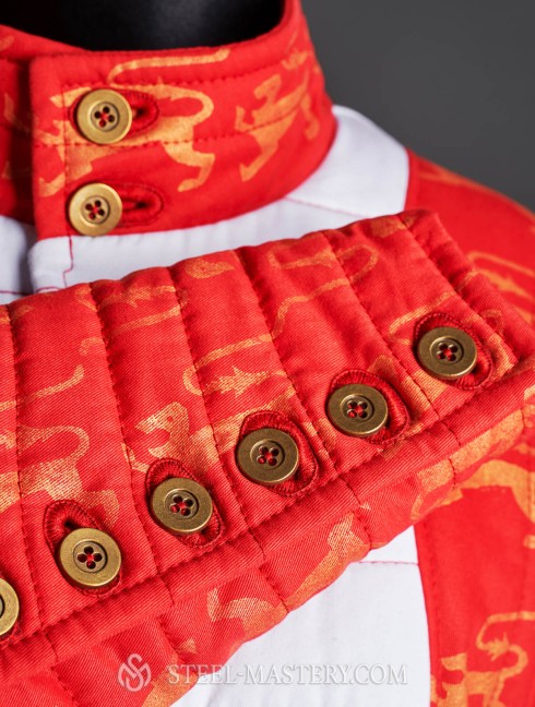 Gambeson of XIV- XV century with contrast sleeves and buttoned collar Gambison