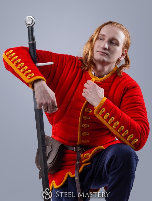 Gambeson of XIV- XV century with contrast sleeves and buttoned collar Gambison
