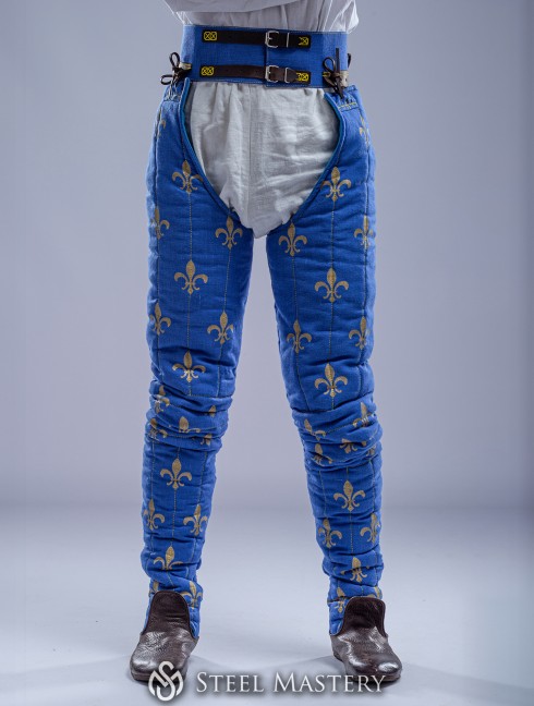 Padded chausses with a kneecap Protezioni per gambe imbottite