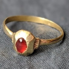 Medieval ring with natural gem image-1