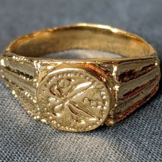 Medieval stamp ring image-1