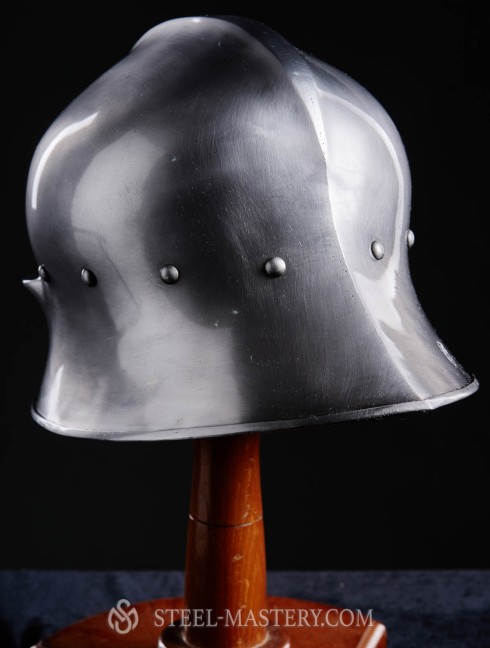 Austrian 15th-century sallet Cascos