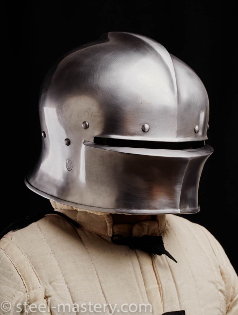 Austrian 15th-century sallet Cascos