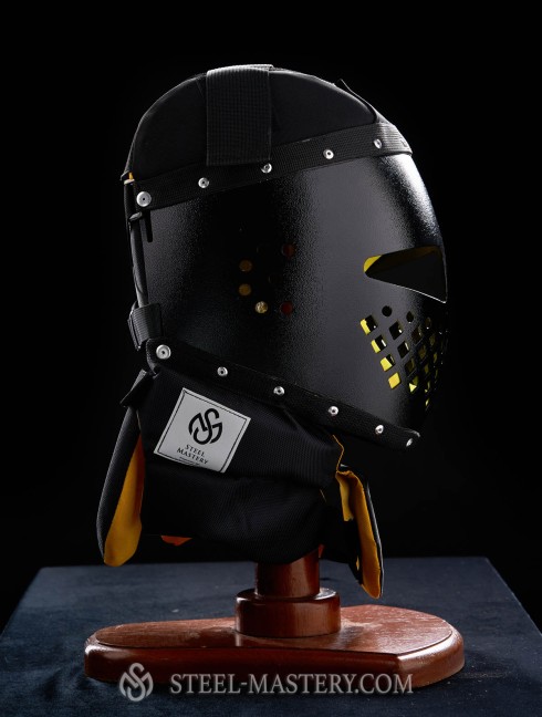 The HEMA helmet with an integrated neckpiece HEMA