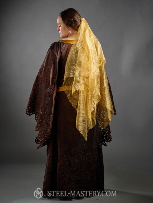 Medieval-inspired Elven Outfit Categorías antiguas
