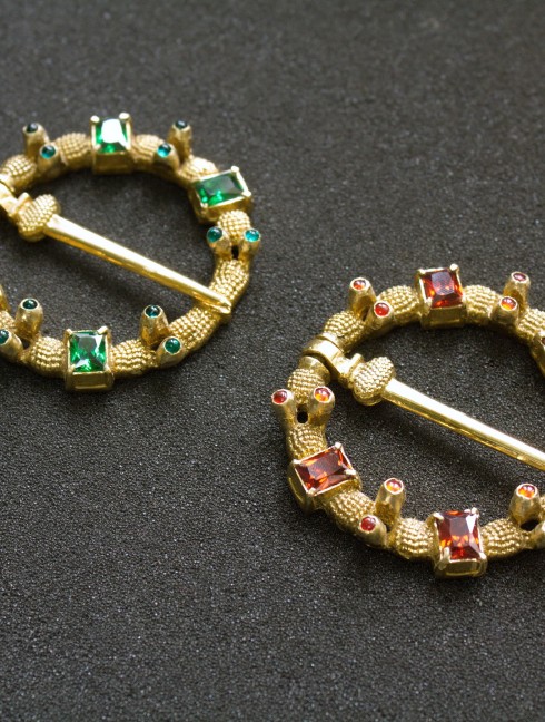 Medieval ring brooch, England Brooches and fasteners