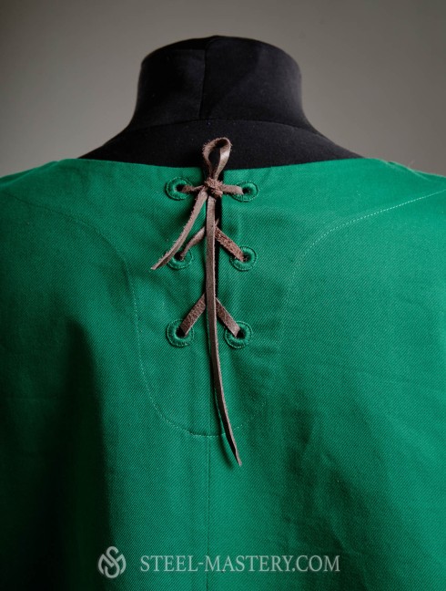 Knight tabard with a symbol - an oak tree  Vecchie categorie