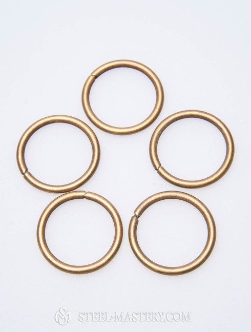 50 steel rings, diameter 3.5 cm (1.38 inches)  Corazza